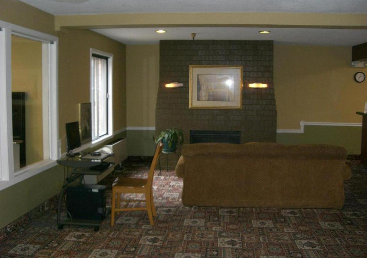 Norwood Inn Minneapolis Roseville Exteriér fotografie