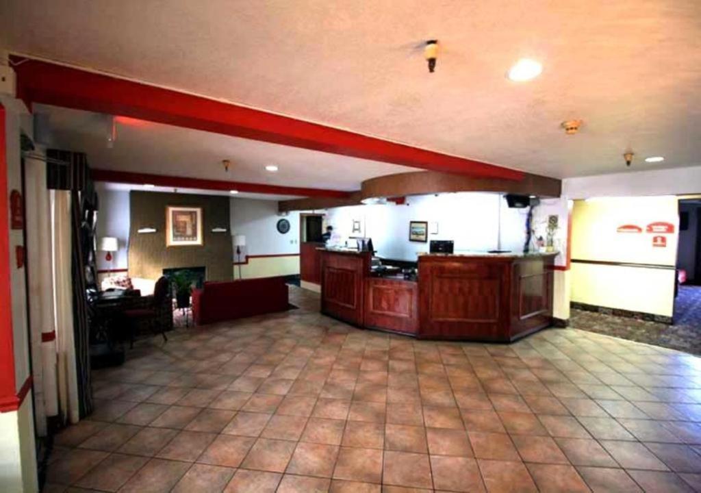 Norwood Inn Minneapolis Roseville Exteriér fotografie